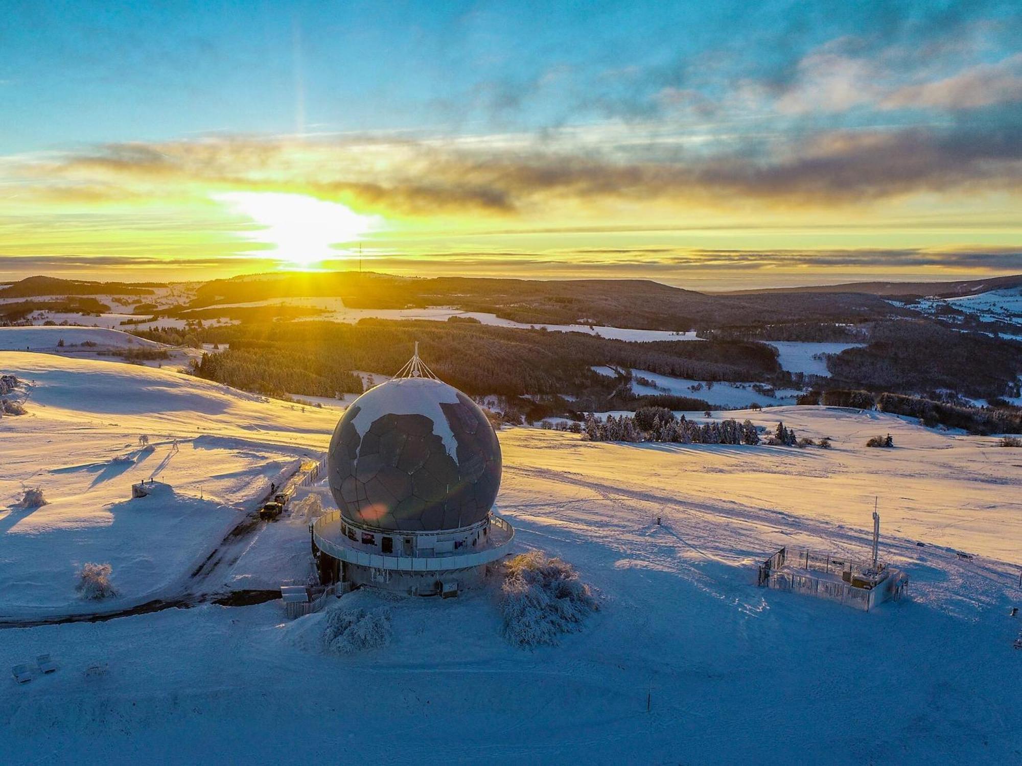 Berghotel Deutscher Flieger Wasserkuppe 게르슈펠트 외부 사진