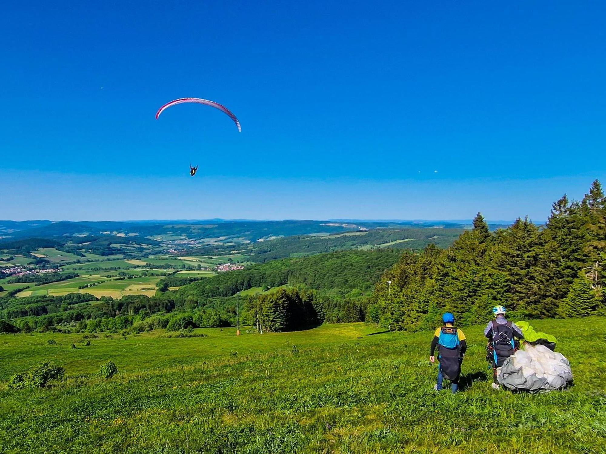 Berghotel Deutscher Flieger Wasserkuppe 게르슈펠트 외부 사진