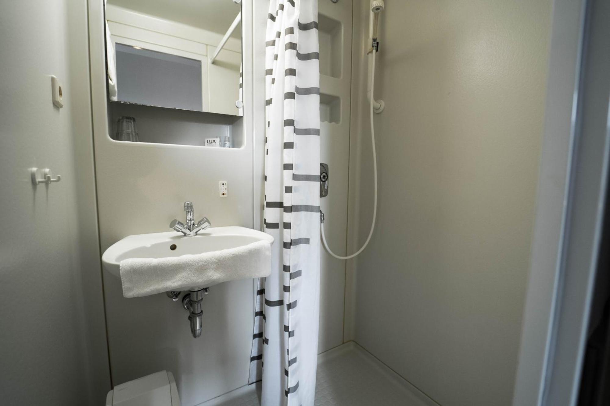 Berghotel Deutscher Flieger Wasserkuppe 게르슈펠트 객실 사진