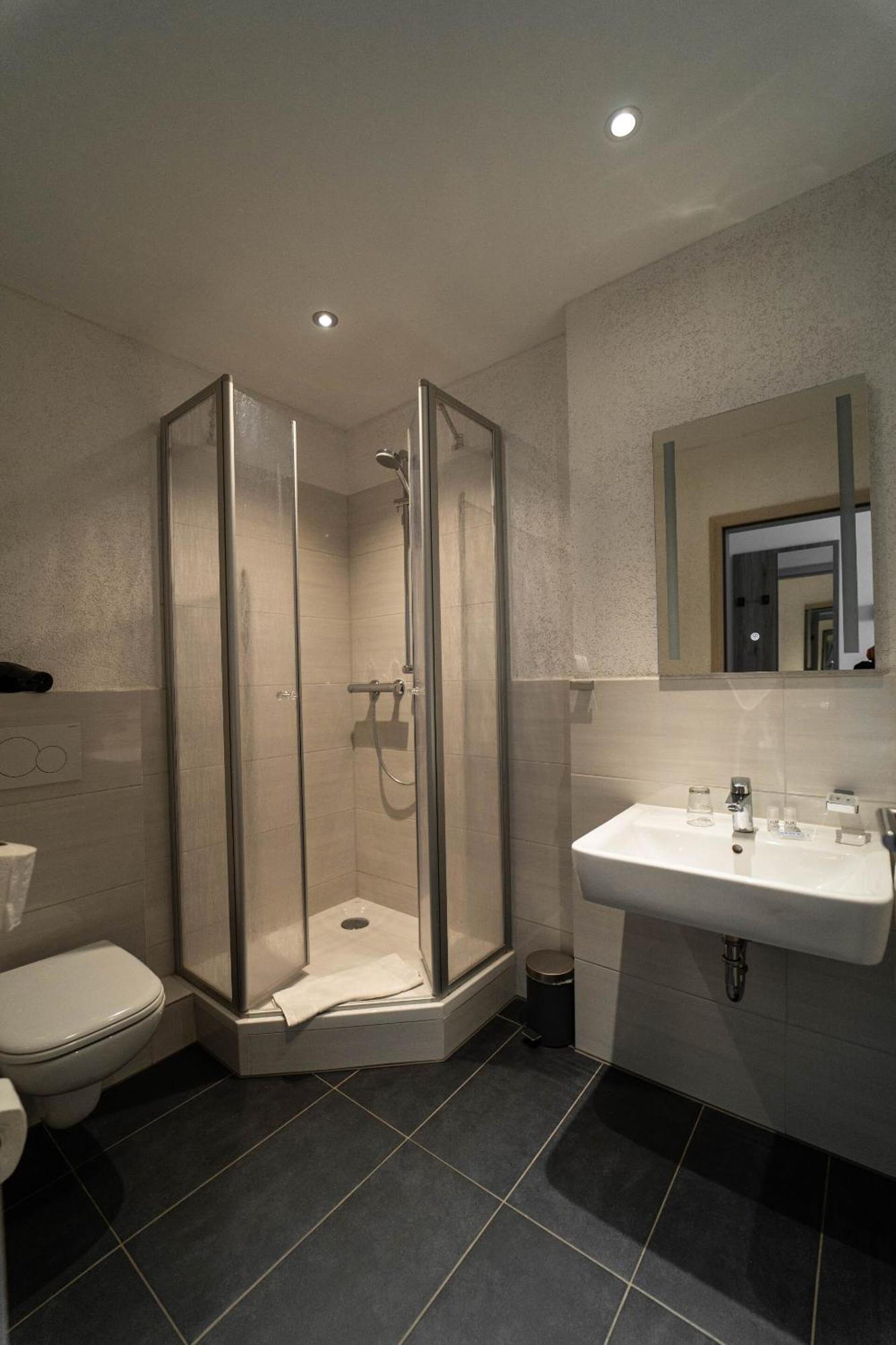 Berghotel Deutscher Flieger Wasserkuppe 게르슈펠트 객실 사진