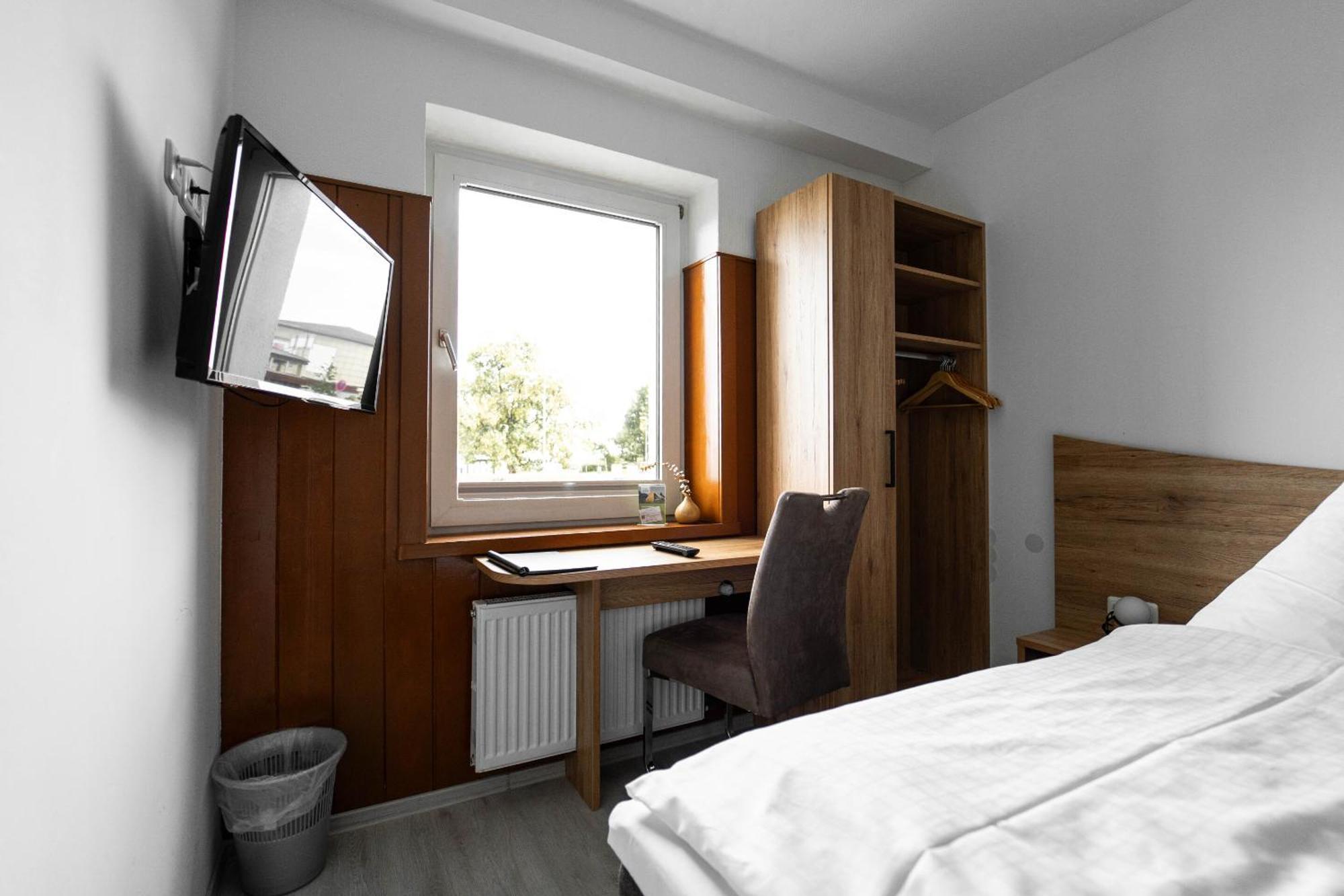 Berghotel Deutscher Flieger Wasserkuppe 게르슈펠트 객실 사진