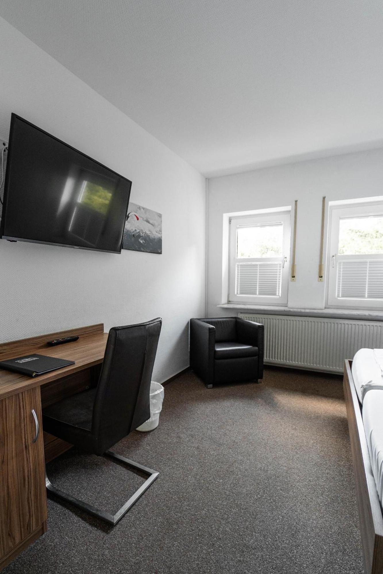 Berghotel Deutscher Flieger Wasserkuppe 게르슈펠트 객실 사진